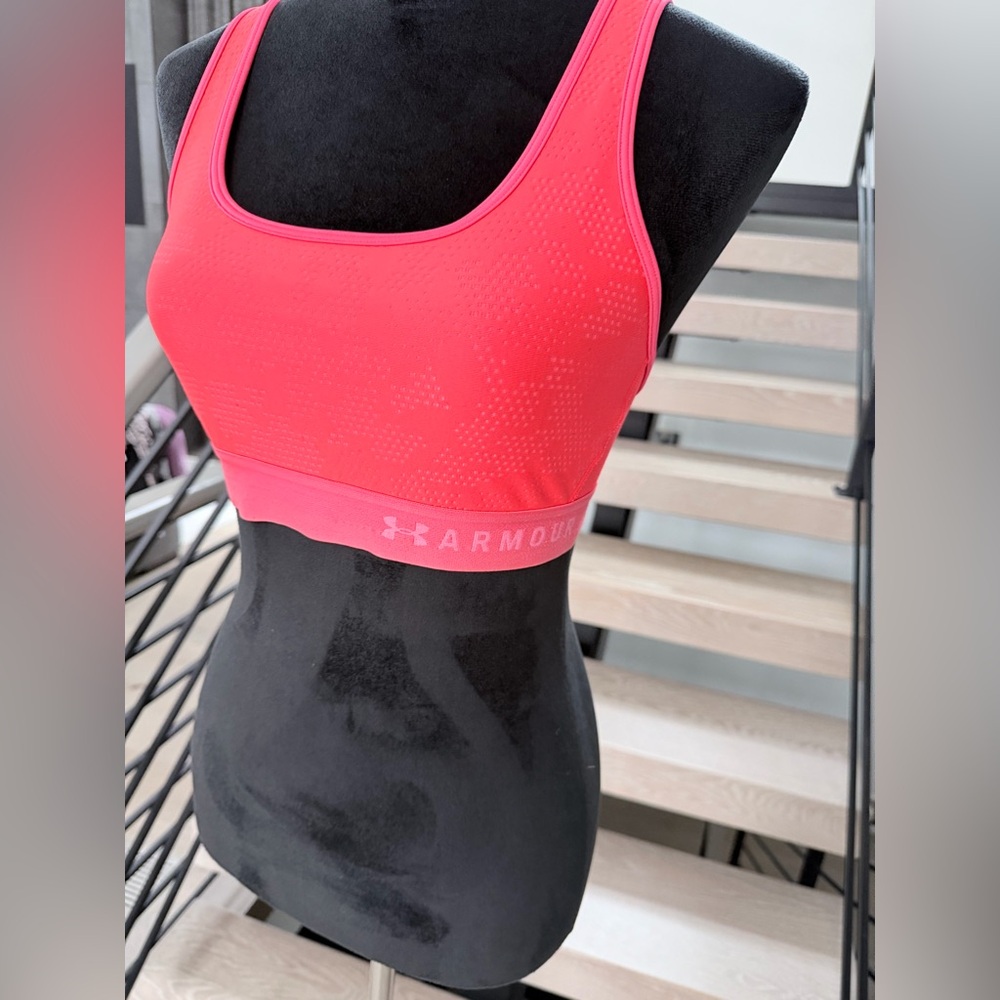 Under Armour  Orange gym yoga Pilates  Sports Bra size M - Picture 2 of 3